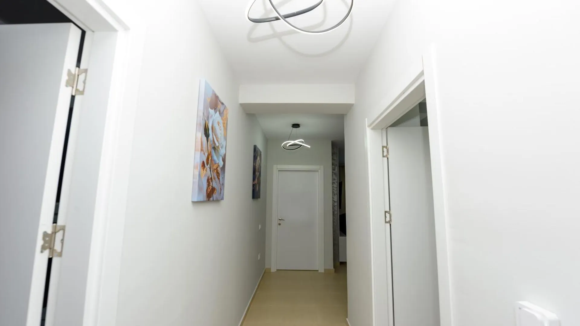 Sara Apartment Avlonya 0*,  Arnavutluk